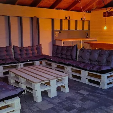 Ferienhaus In Mit Grosser Terrasse *